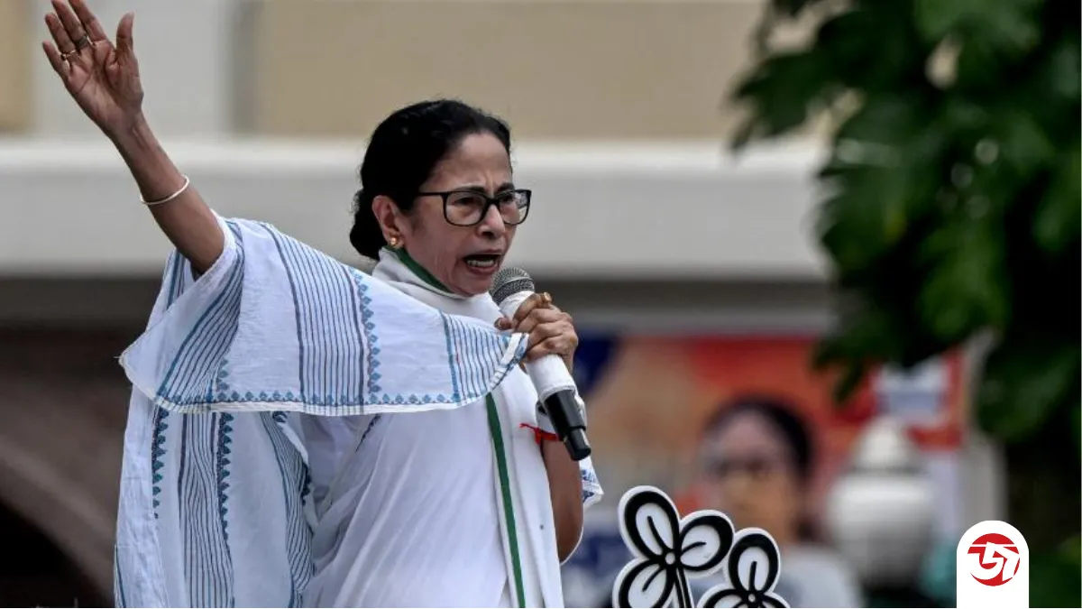 মমতার রাজনৈতিক ভবিষ্যৎ এখন কোন পথে?