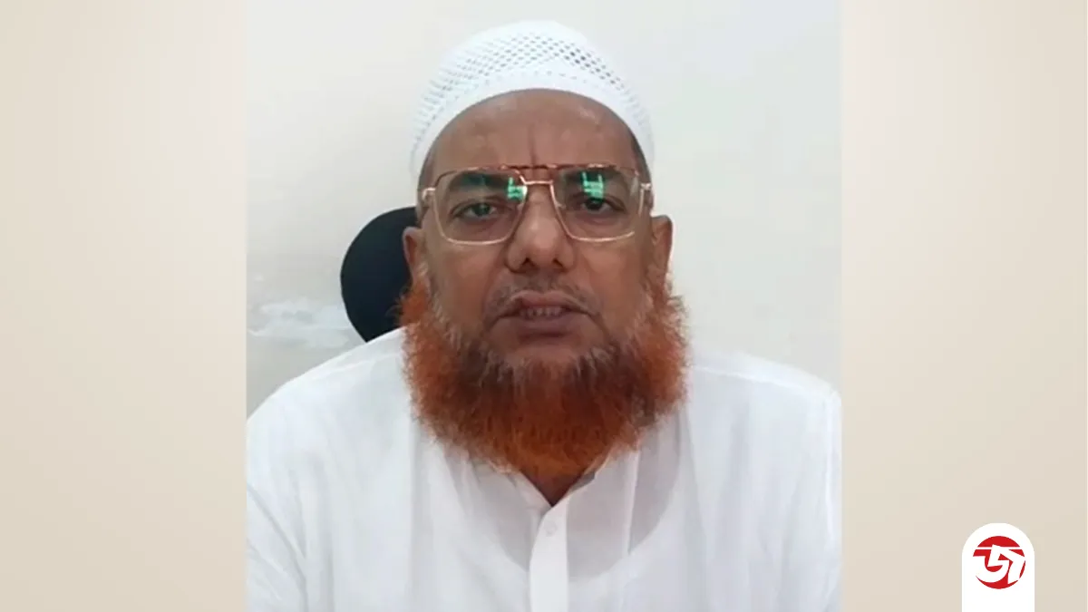 গরু ‘জাতীয় প্রাণী’ ঘোষণার দাবি নাখোদা মসজিদের ইমামের
